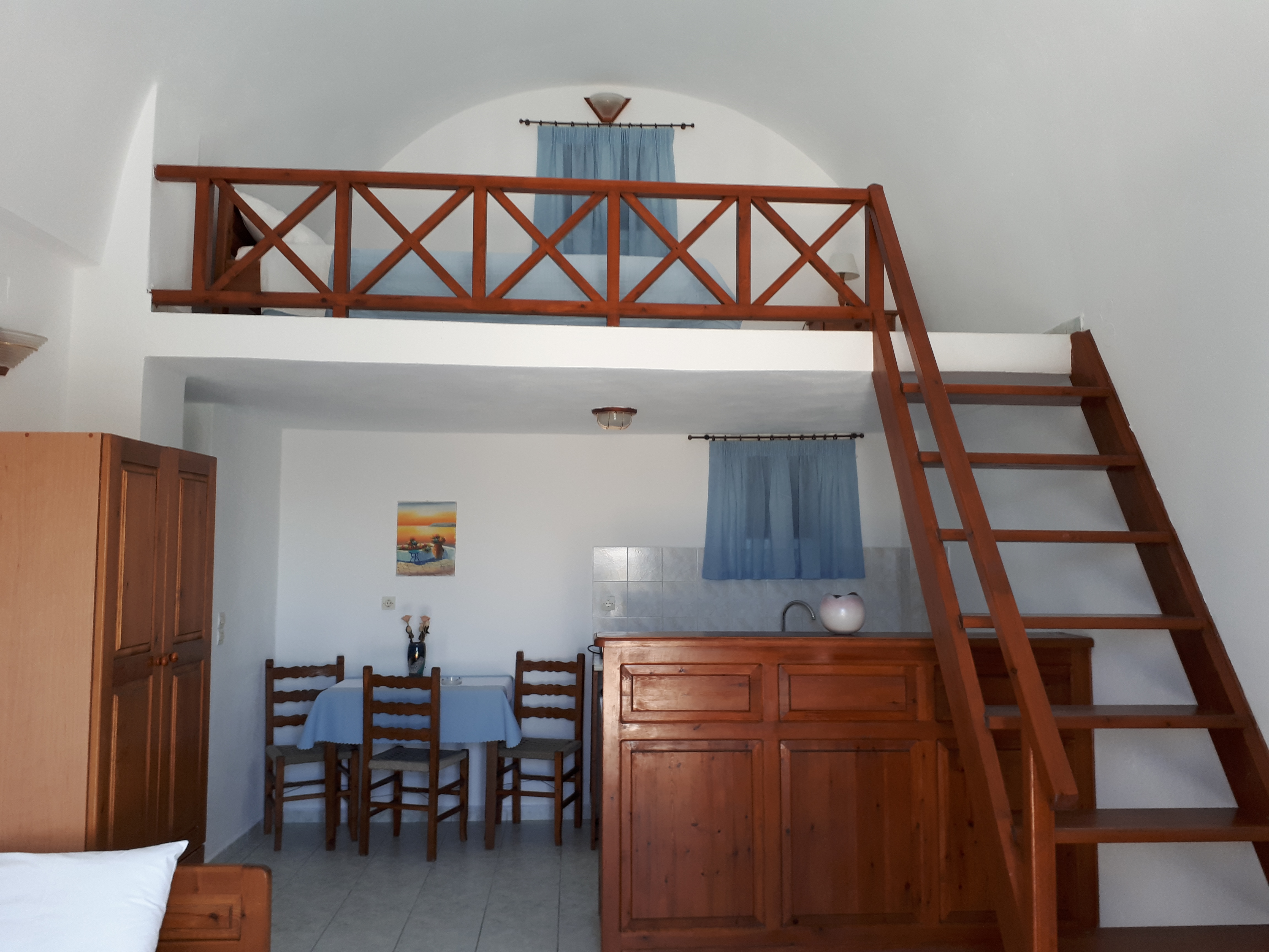 Paradisos Oia 5/36