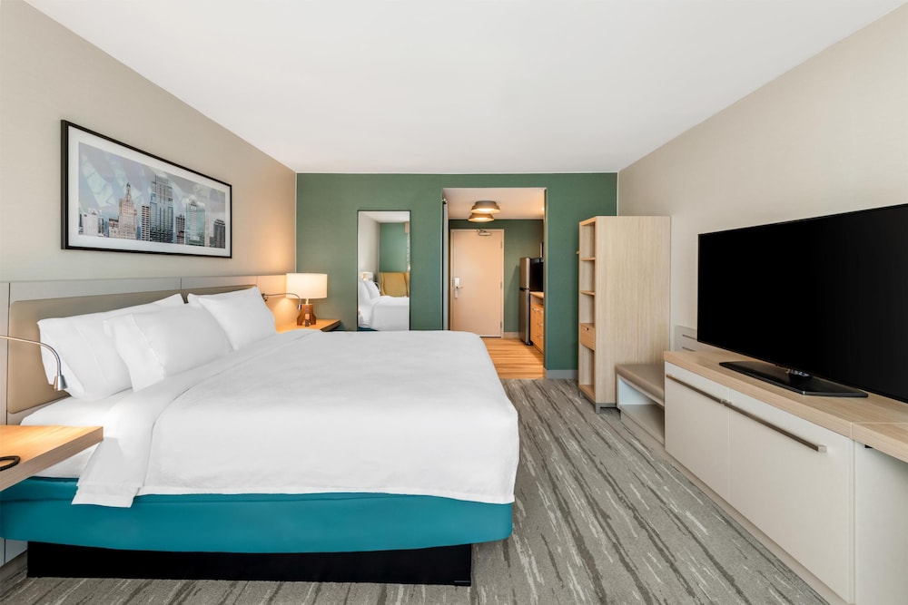 Hilton Garden Inn Kansas City Riverside 12/50