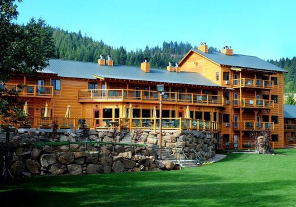 Callahan s Mountain Lodge 6/78