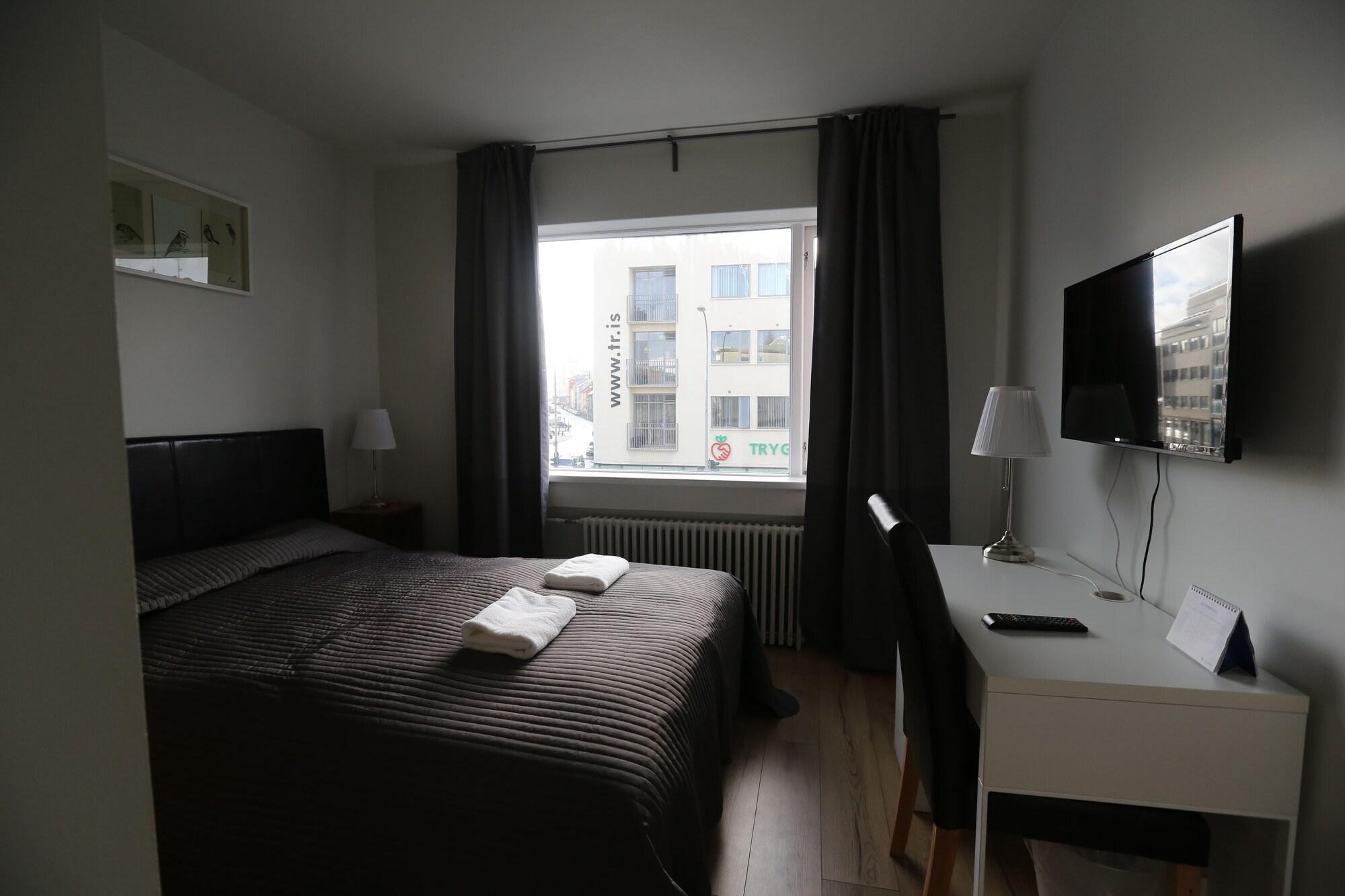 City, Double Bed, Private Bathroom، 100 Iceland Hotel 3/5