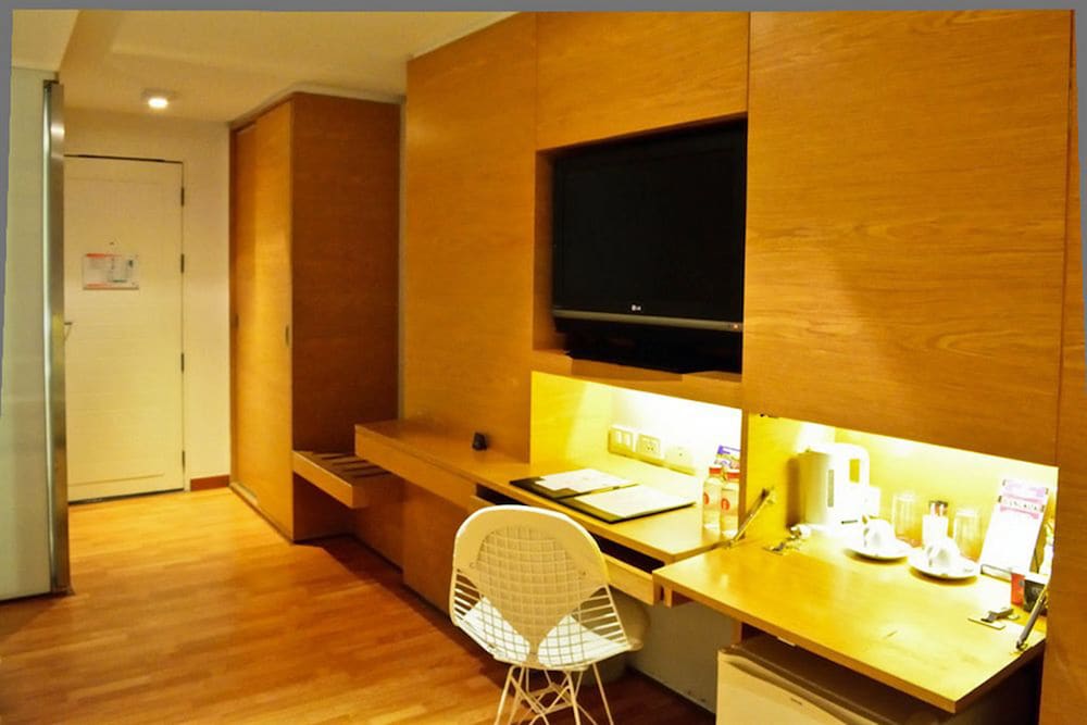 I Residence Hotel Silom 33/67