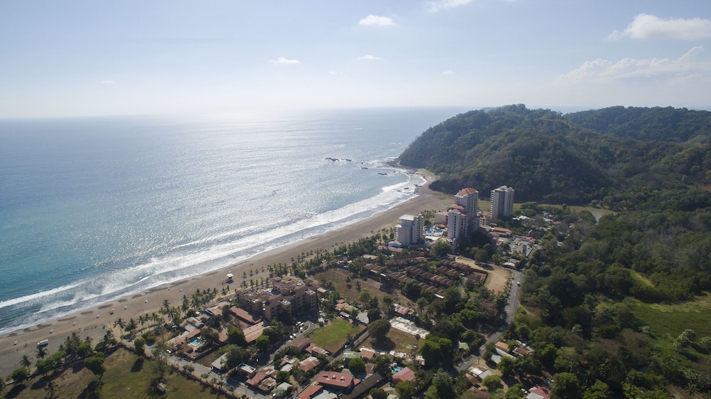 Monte Carlo Luxury Condominiums 48/50