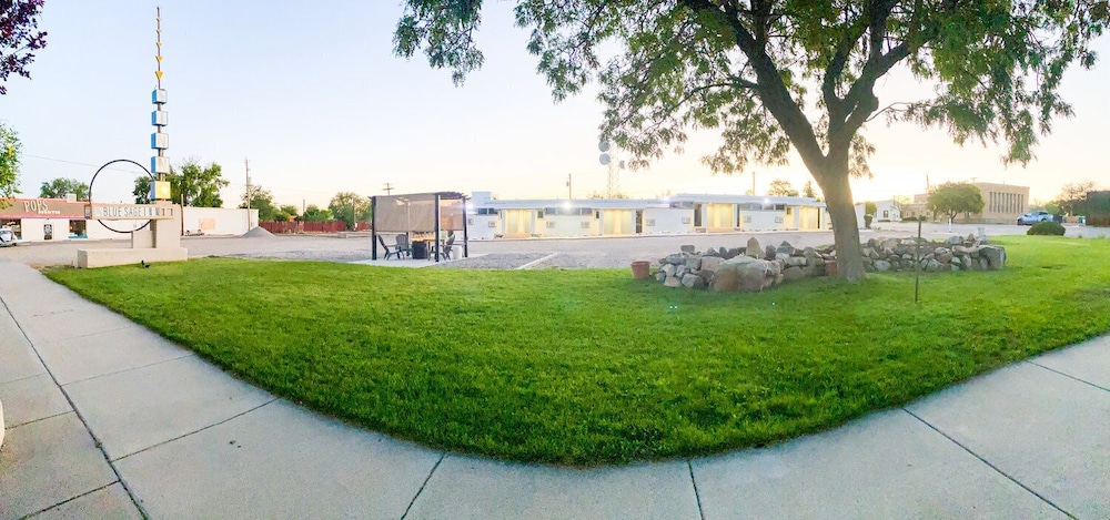 Blue Sage Inn & Suites 35/46