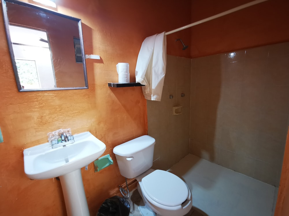 Hotel Mucuy 24/25
