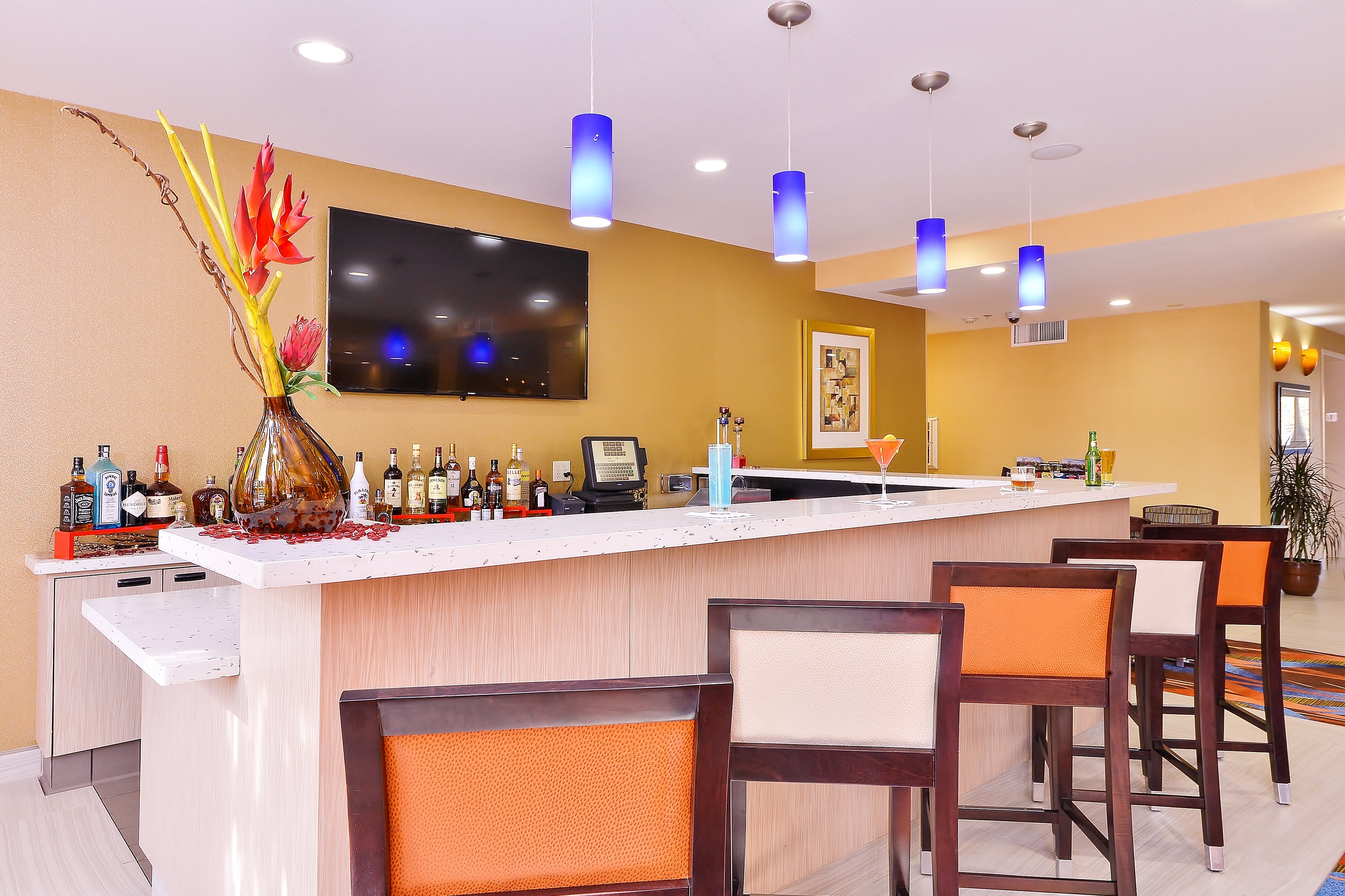 Best Western Plus Fresno Airport Hotel 40/68
