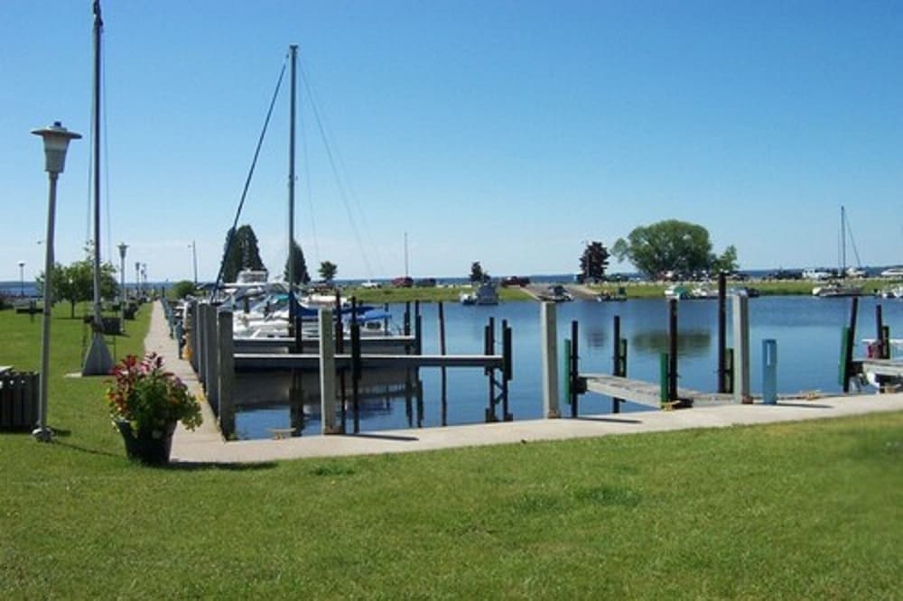 Lakeside Motor Inn 19/26