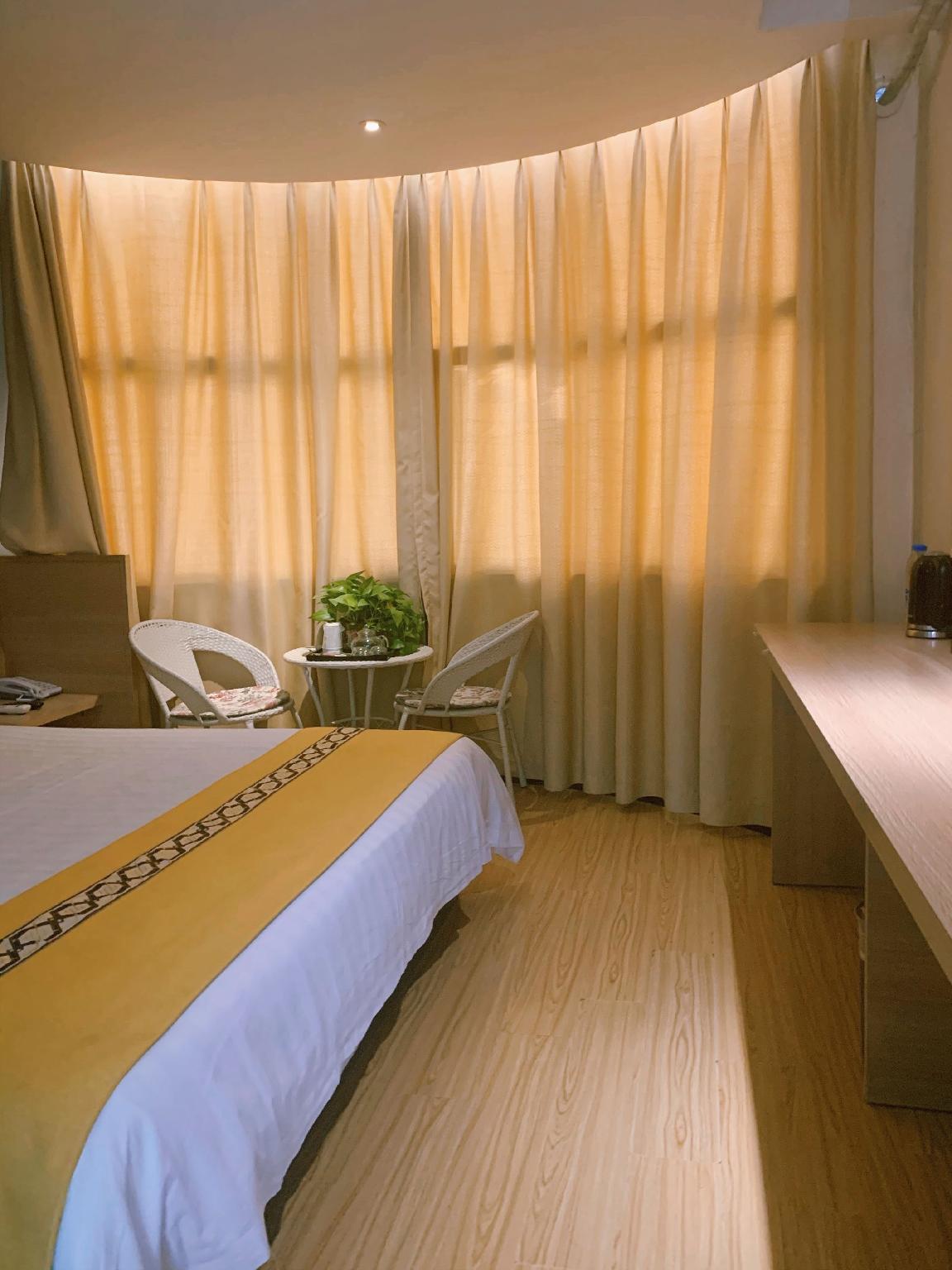 7 Days Sunshine Hotel (Yibin Nanxi Wenhua Road Xinglong Street) 23/33