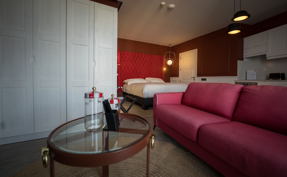 Holm Hotel And Spa 52/76