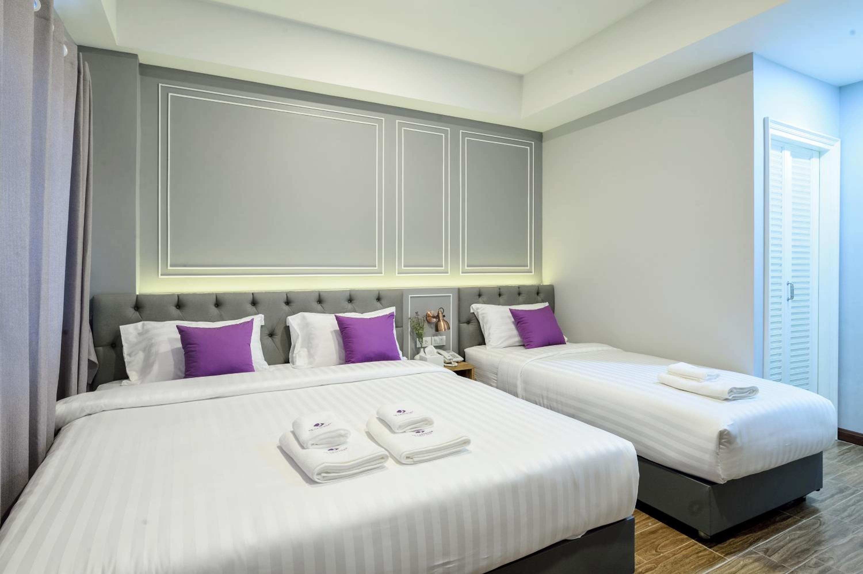 Semi Room, Deluxe, Triple, 2 Semi Double Beds