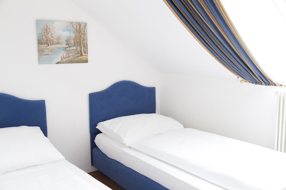 Lilienhof Hotel 15/25
