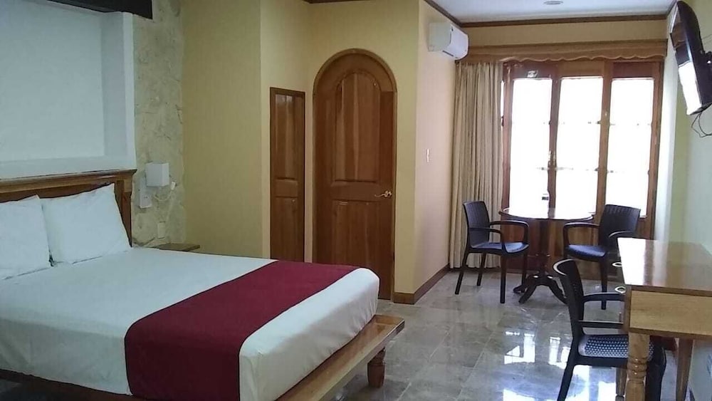 Cancun International Suites Ex Mallorca Hotel And Suites 19/35