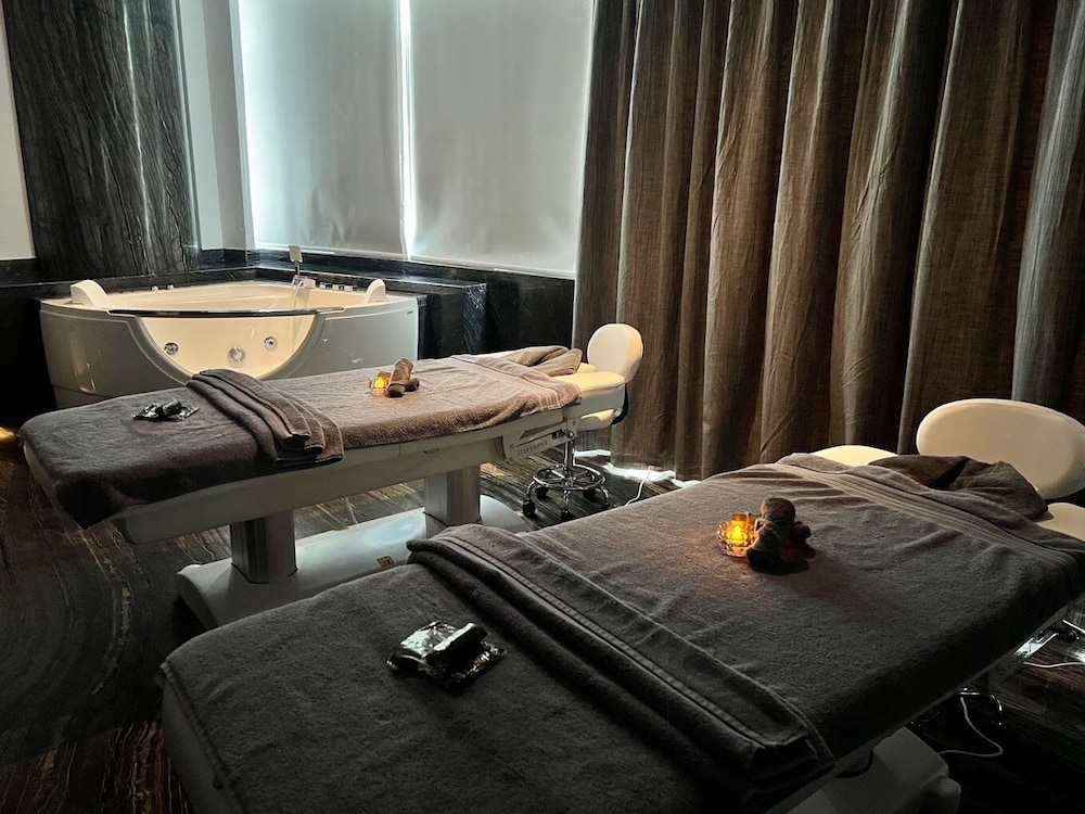 Century Marina Hotel, Lusail 41/50