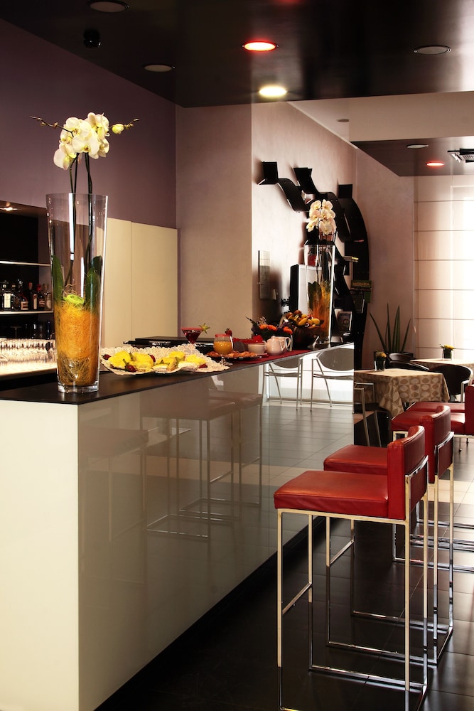 Euro Hotel Residence 32/42