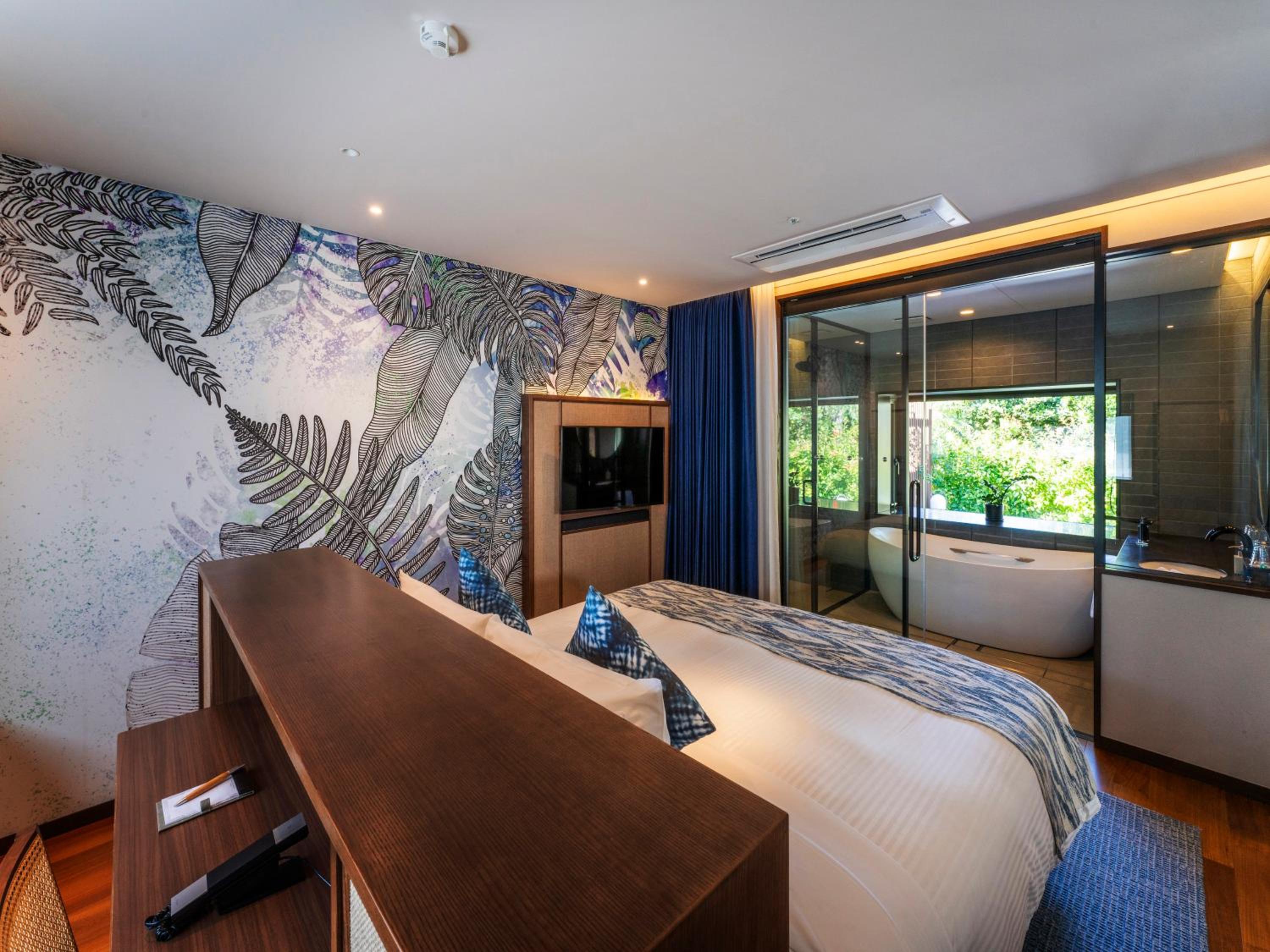 Forest, Suite, Villa, King Bed, 2 Sofa