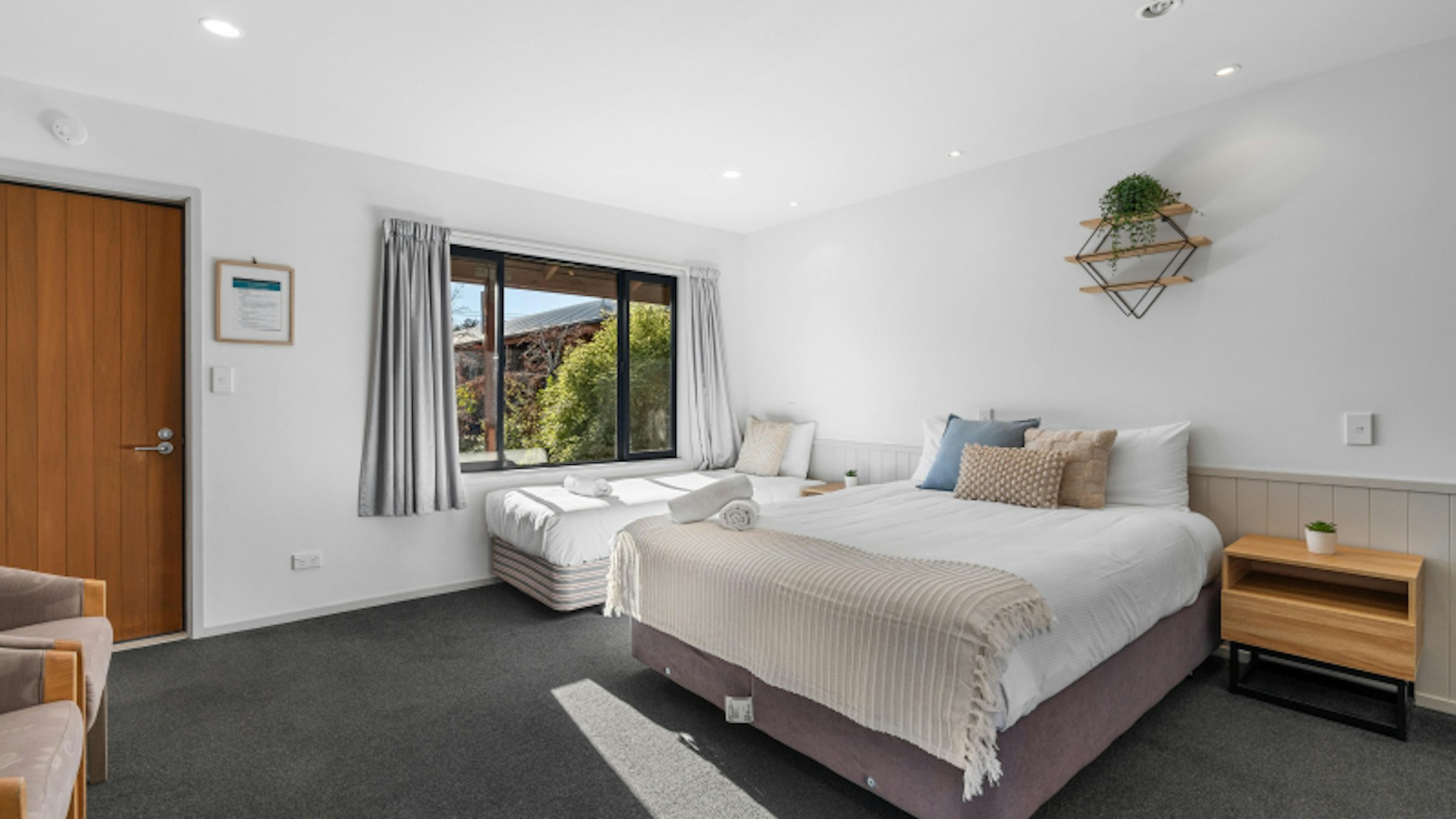 Tasman Holiday Parks - Te Anau 6/28