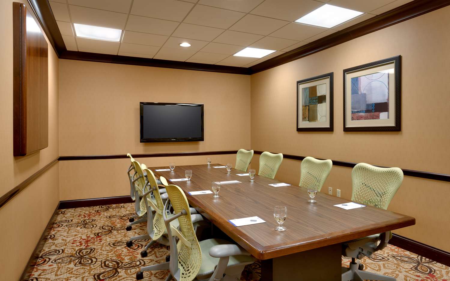 Hilton Garden Inn Clarksville 39/46