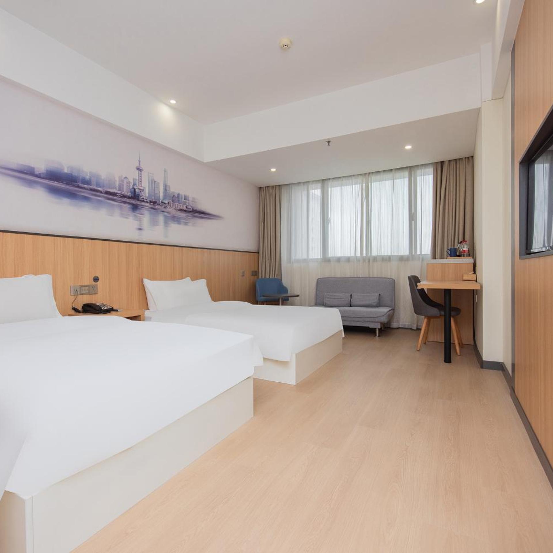 Starway Hotel at Pudong 7/48