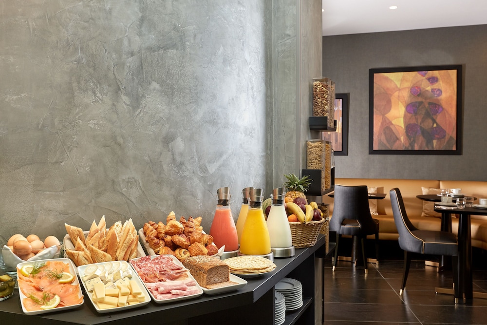 Hotel La Regence Etoile 32/50