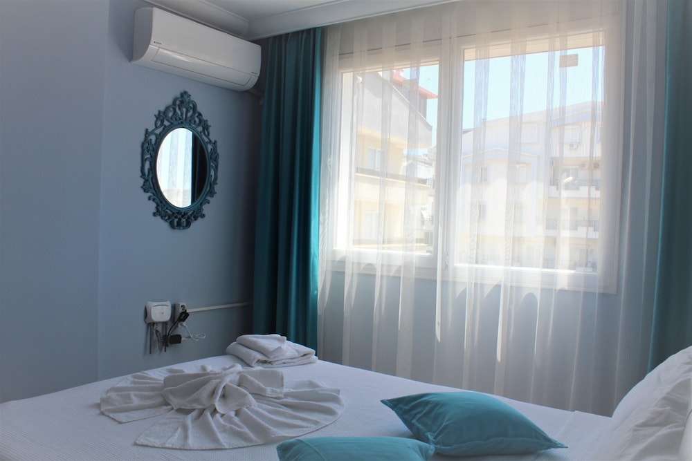 Mavi Restaurant & Apartments 1 20/50