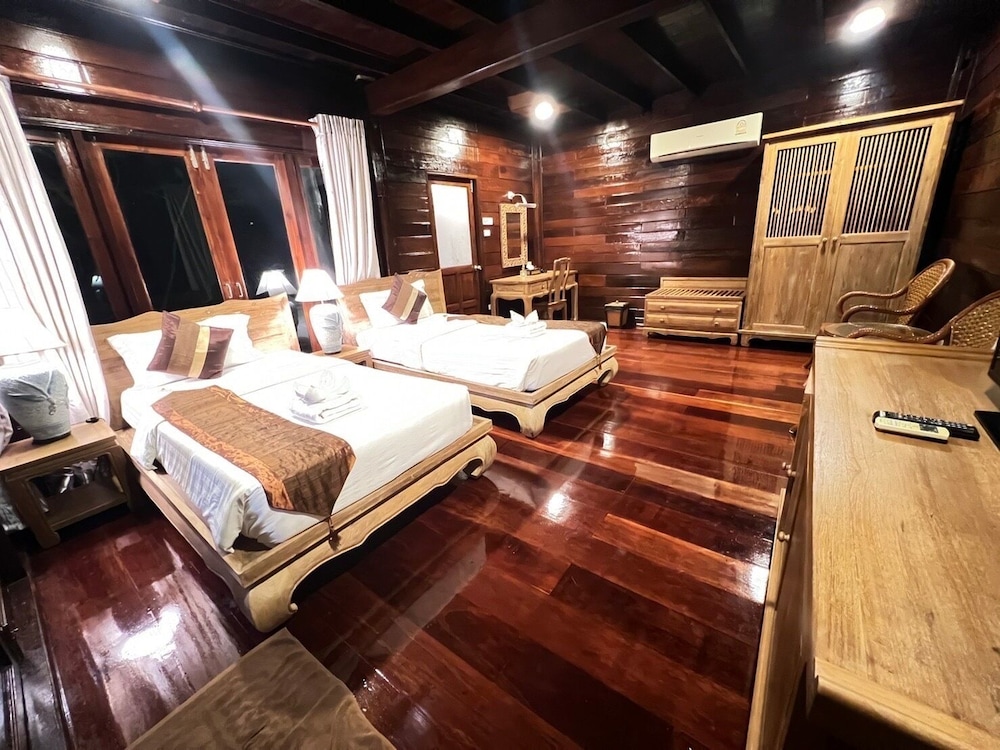 Anda Resort Koh Lipe 30/50