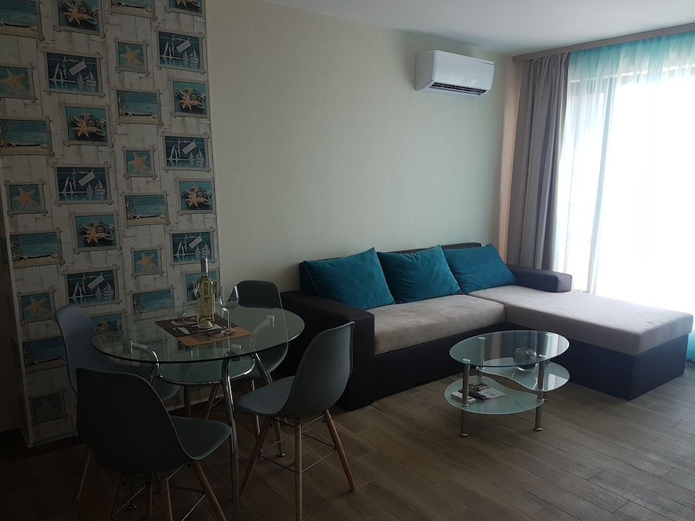 Apart Hotel Iglika 47/73