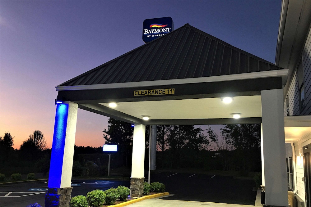 Baymont by Wyndham Adairsville 2/41