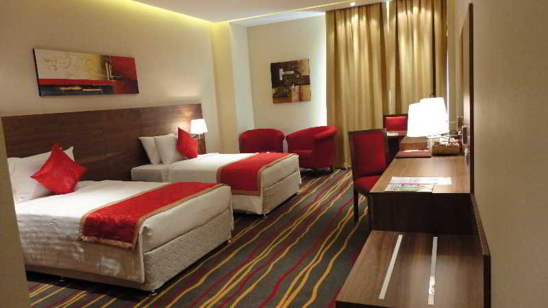 Deluxe, Double Bed