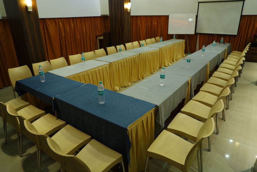 Hotel Alka Residency 37/50