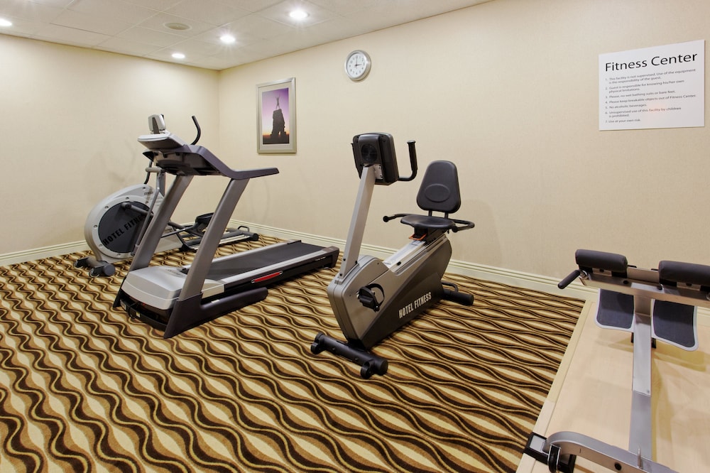 Holiday Inn Express Benicia 30/56