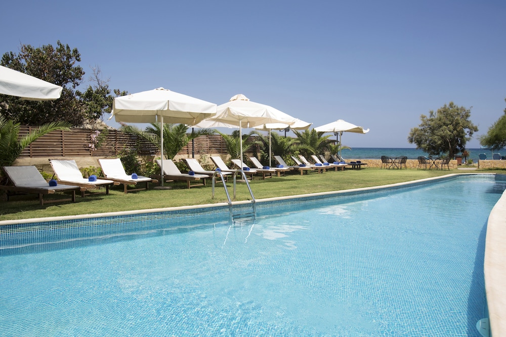 Almyrida Beach 40/44