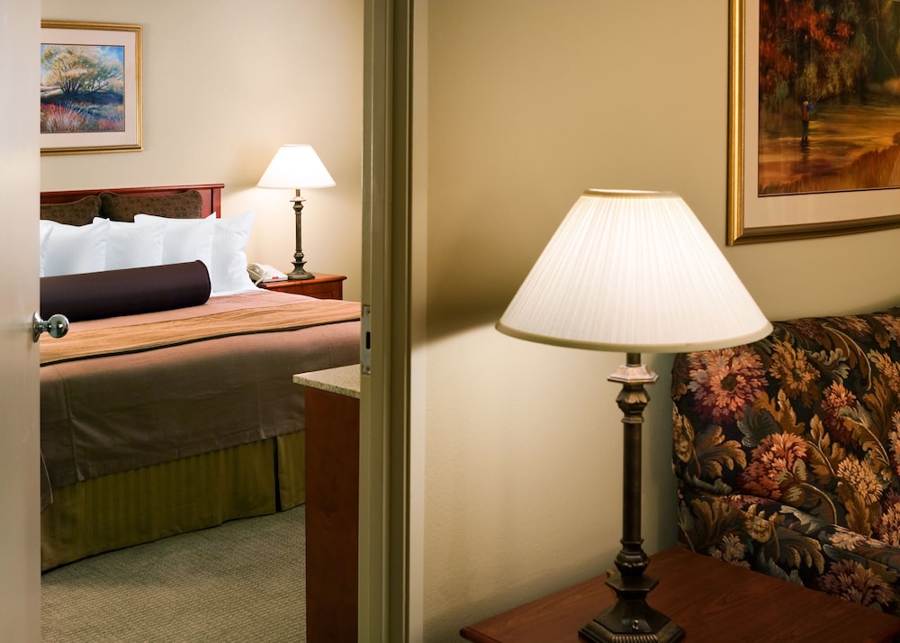 Endeavor Inn & Suites, Trademark Collection by Wyndham 15/55