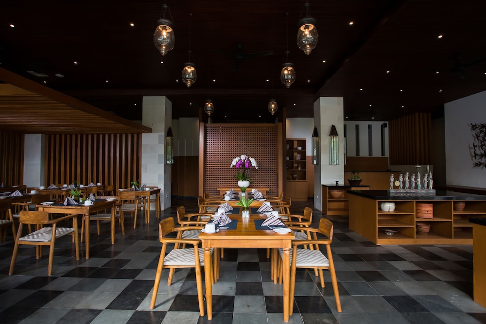 Ubud Village Hotel 43/51