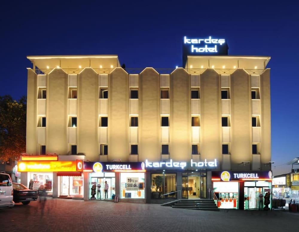 KARDES HOTEL 3/68
