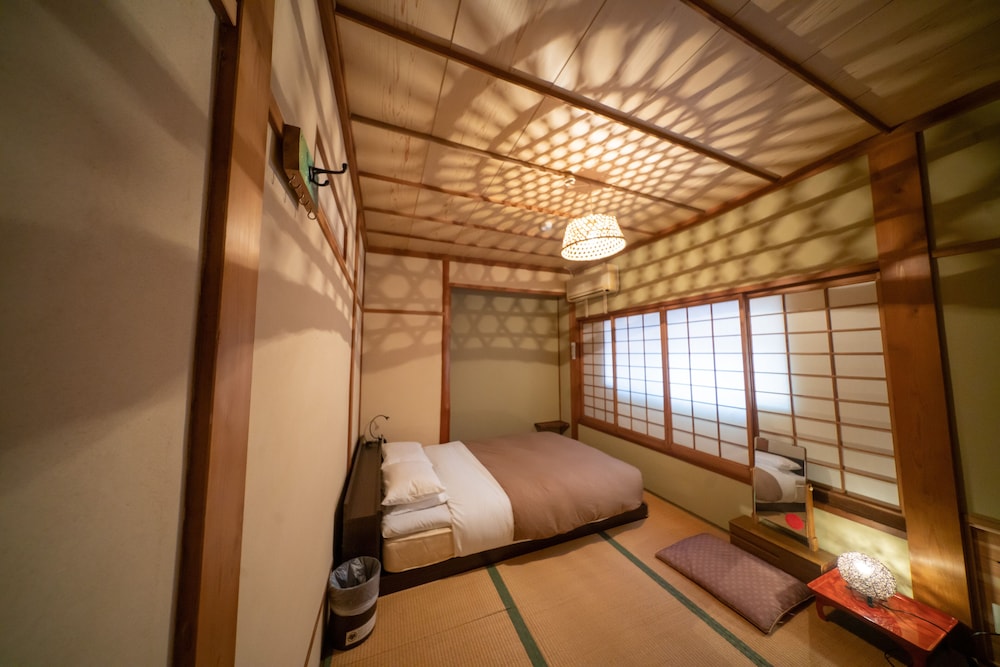 Aibiya (ex High Quality Hostel AIBIYA) 15/31