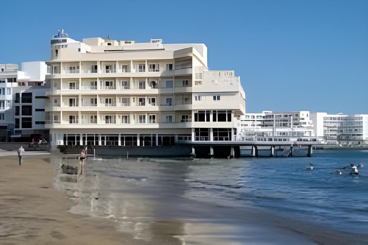 ROOM, DOUBLE OR TWIN BED, SEA VIEW, BALCONY