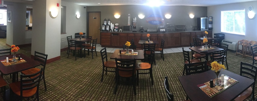 restaurant cafeteria