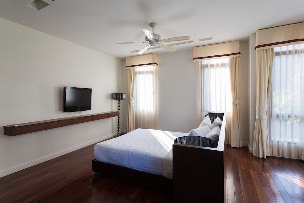 Amatapura Beach Villa 12 17/57