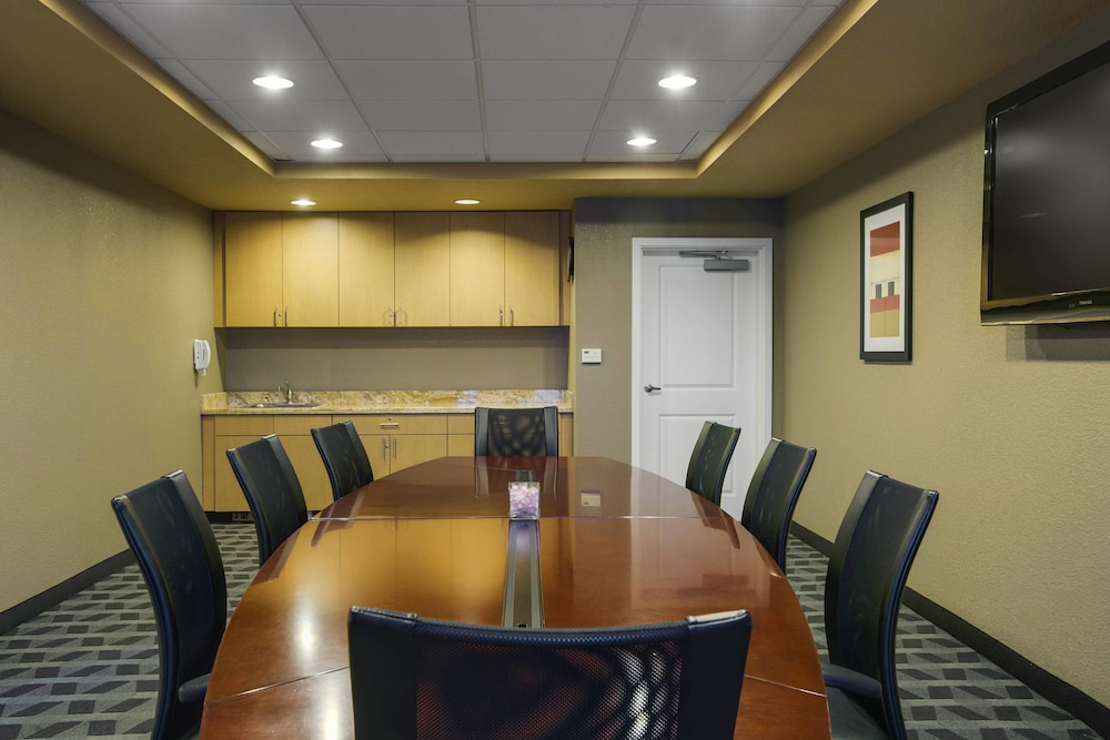 TownePlace Suites Kansas City Overland Park 35/37