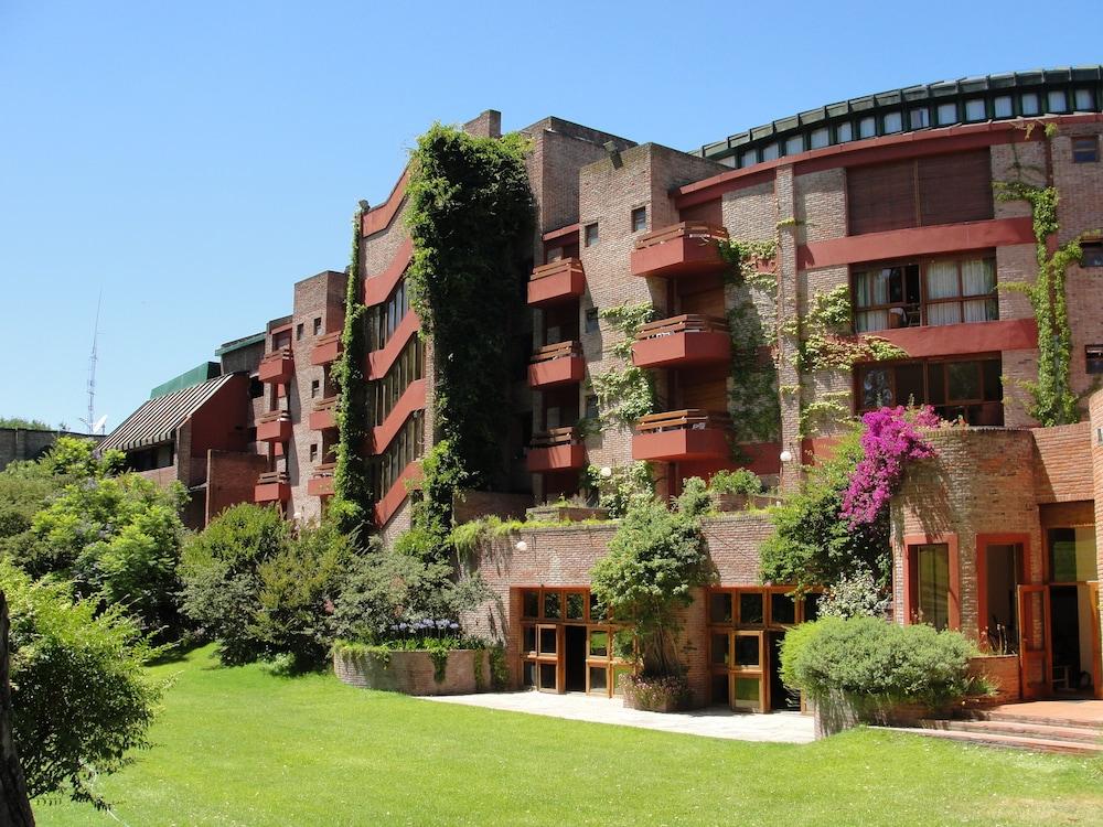 Hotel Del Bosque 2/35