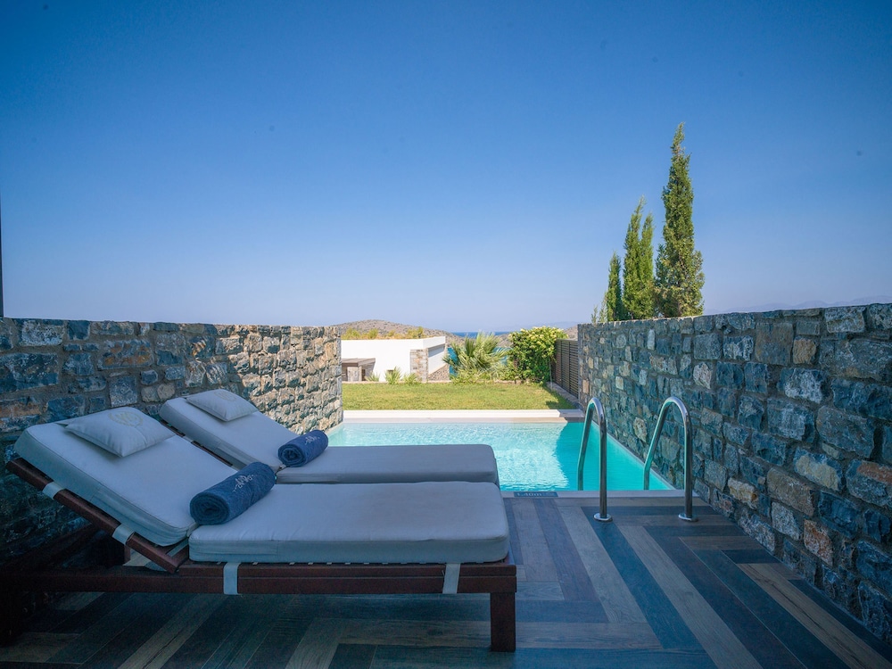 Royal Marmin Bay Boutique and Art Hotel 22/50