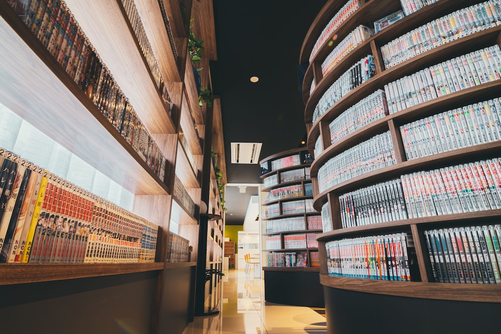 Quintessa Hotel Kokura Comic & Books 37/50