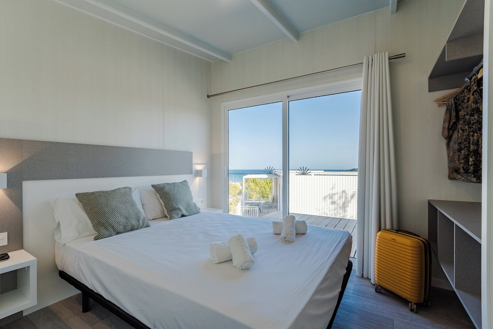 Costa del Sol Glamping Village 14/50