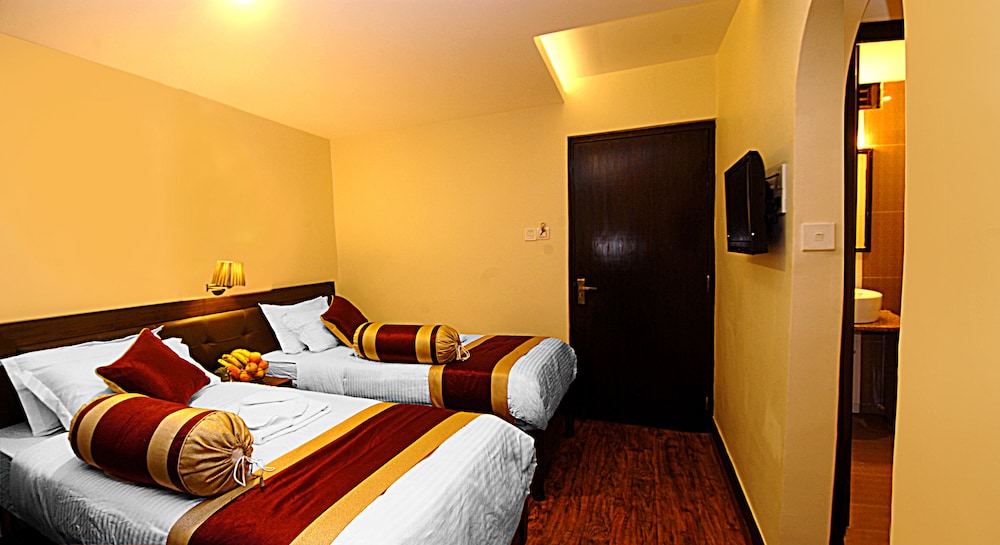 Hotel Buddha 12/56