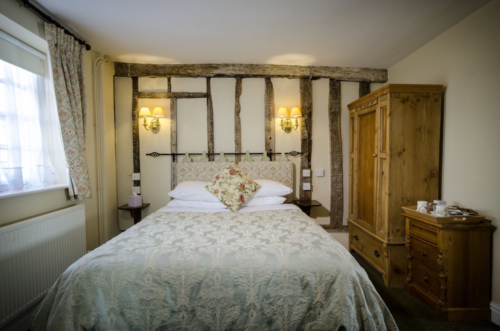 The Abbey Hotel 15/50