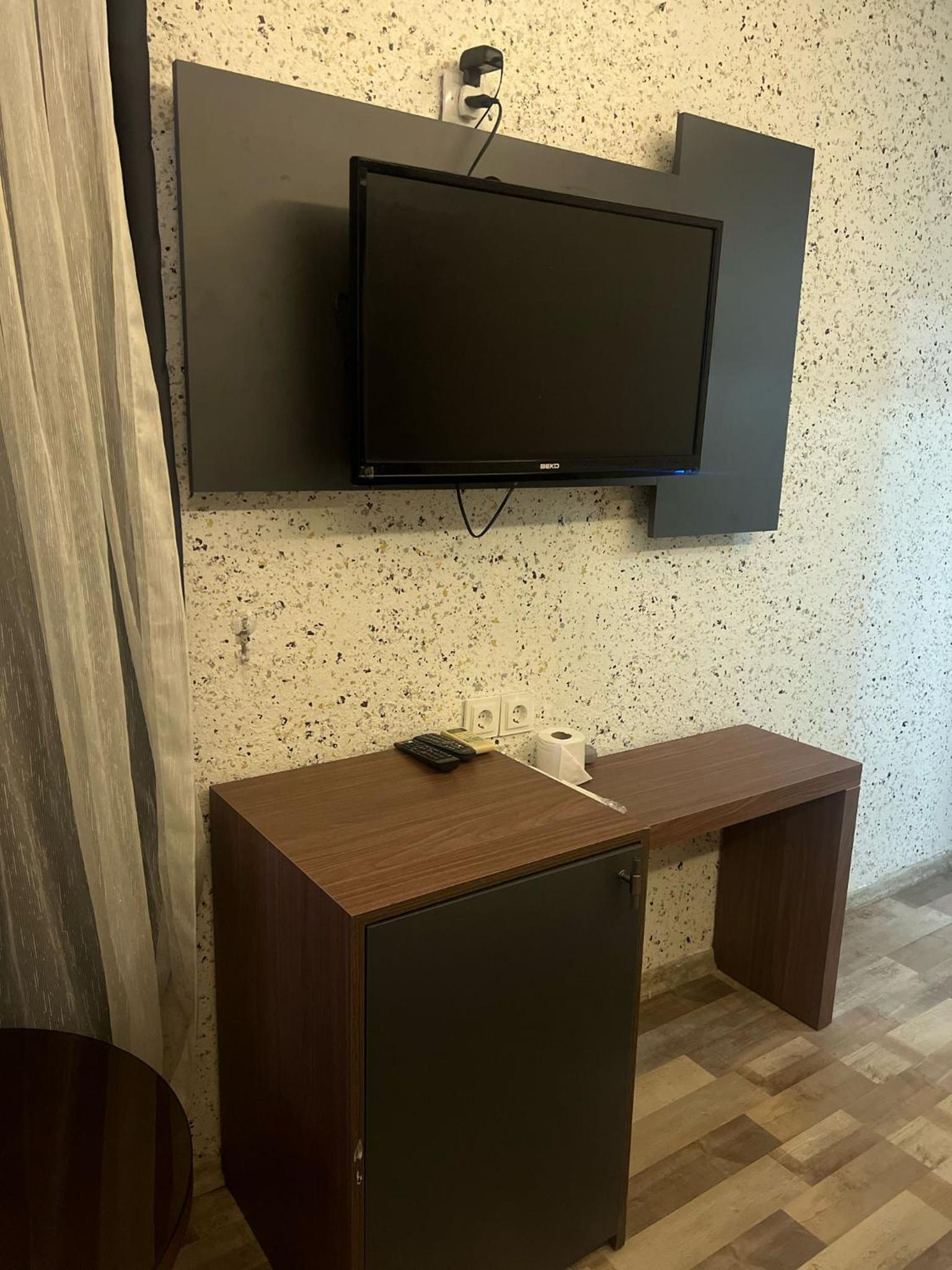 Hotel Luna 7/16