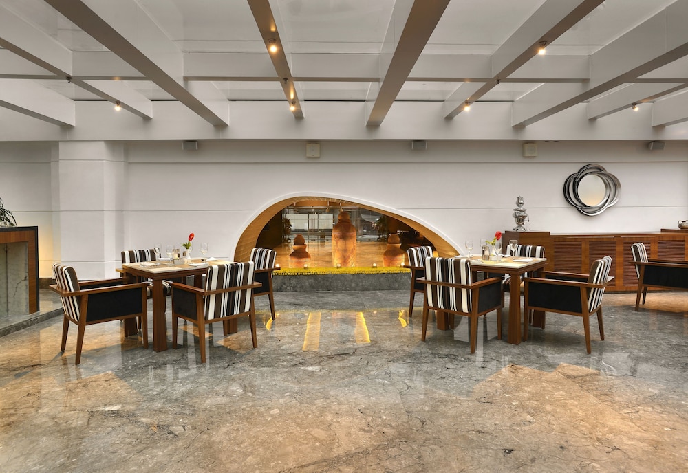 The Lalit Great Eastern Kolkata 53/65