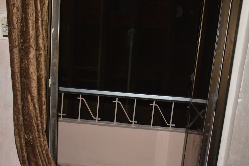City Hostel photo3