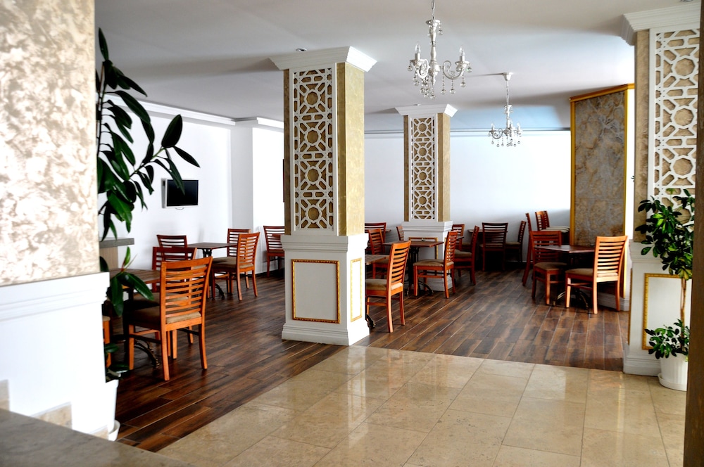 Olivias Group Hotel 18/42