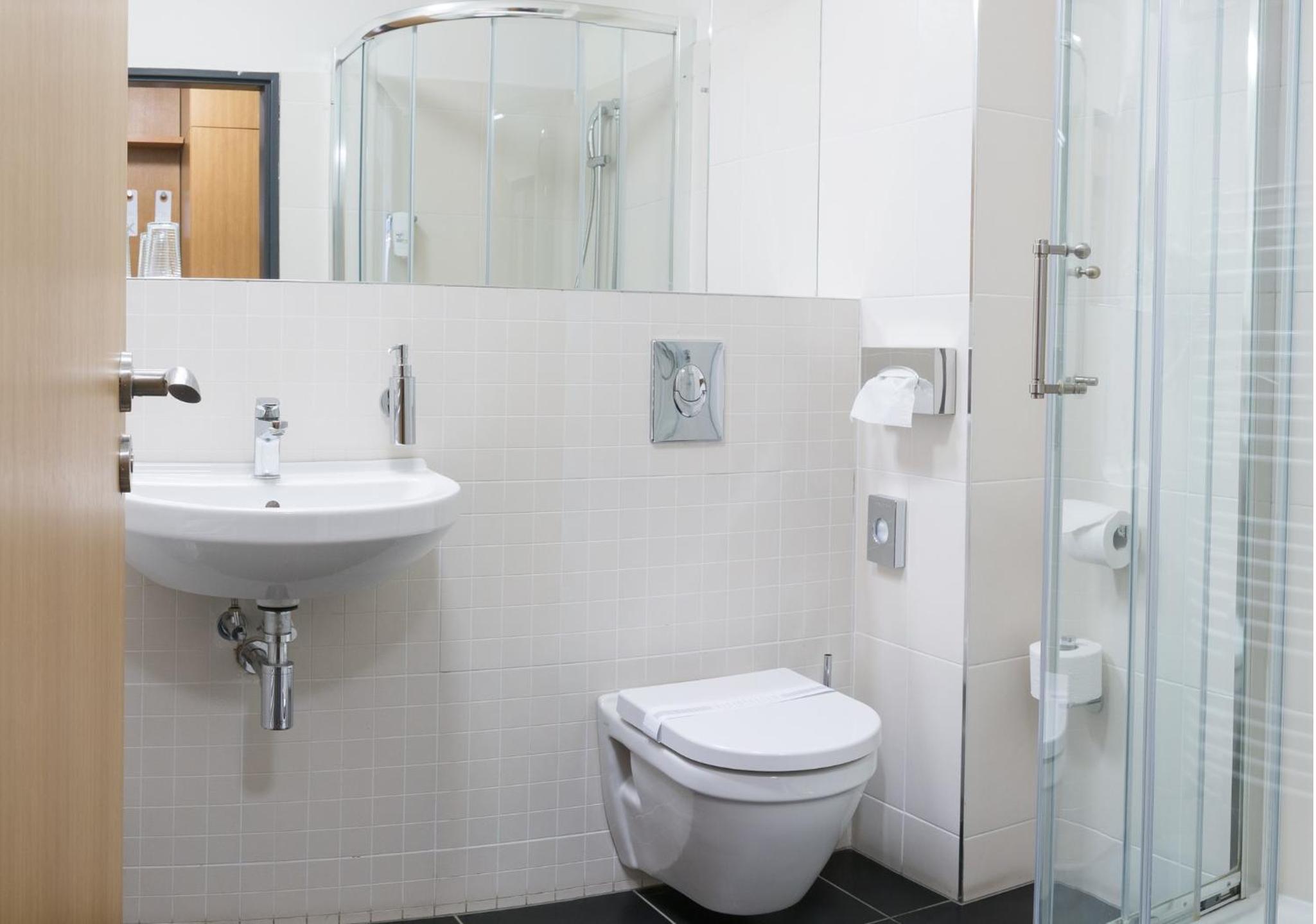 Room, Double or Twin Bed, Two Extra Beds
