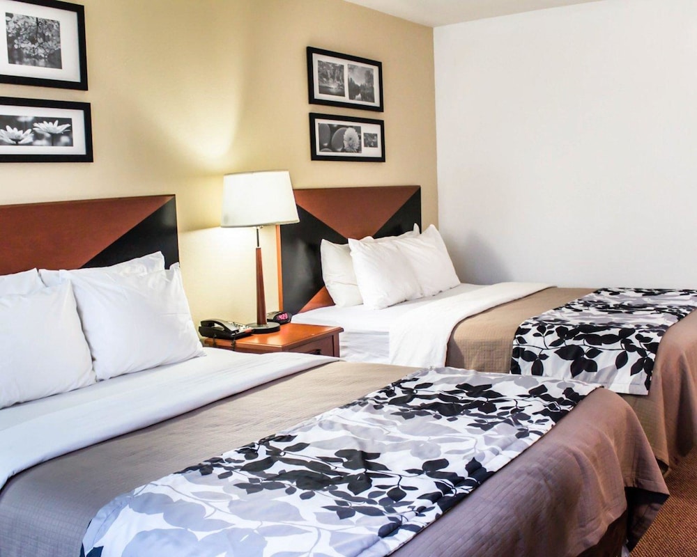 Quality Inn & Suites Chambersburg Northeast 8/47